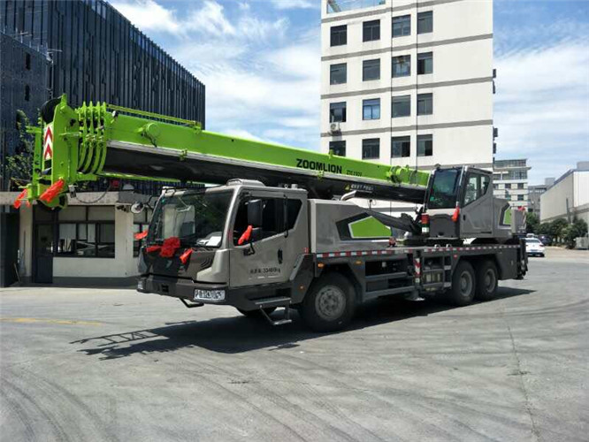 榆阳区跨街广告牌的高空安装注意事项